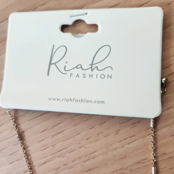 FIRST MY MOM FOREVER MY FRIEND LONG NECKLACE - NEW IN PACKAGE - GOLD TONE - Picture 6 of 6